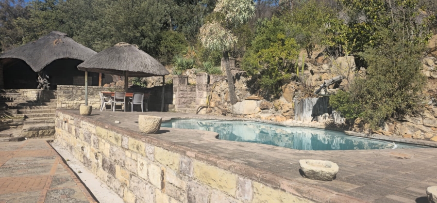 4 Bedroom Property for Sale in Ladybrand Free State